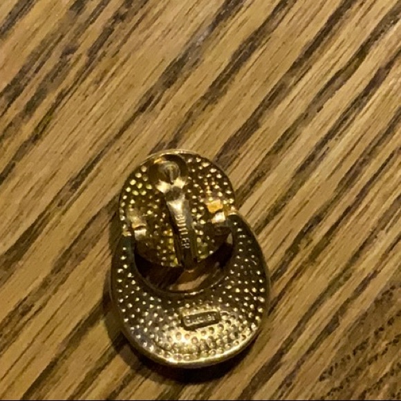 Elegant Black and Gold Earrings Fifth Avenue - Picture 3 of 4